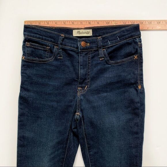 MADEWELL Dark Wash 9” Skinny Jeans! - Picture 4 of 8